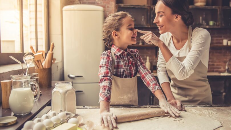 Cook Bake At Home Mother Daughter Kitchen